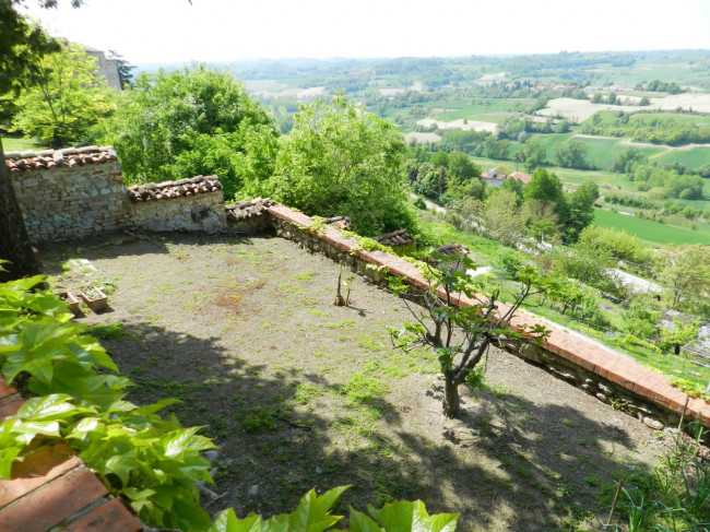 Castello in Vendita a Montiglio Monferrato