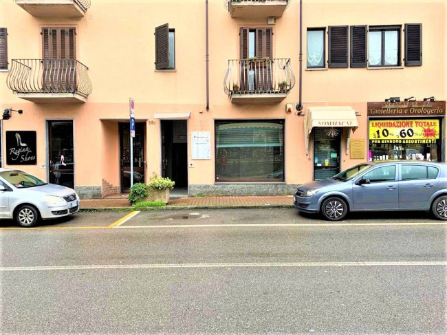 Negozio in vendita a Trofarello