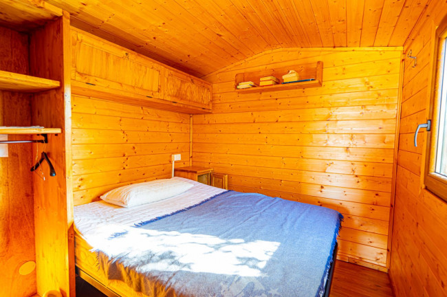 Casale in Vendita a Cravanzana