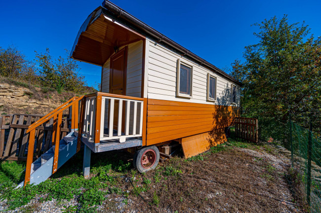 Casale in Vendita a Cravanzana