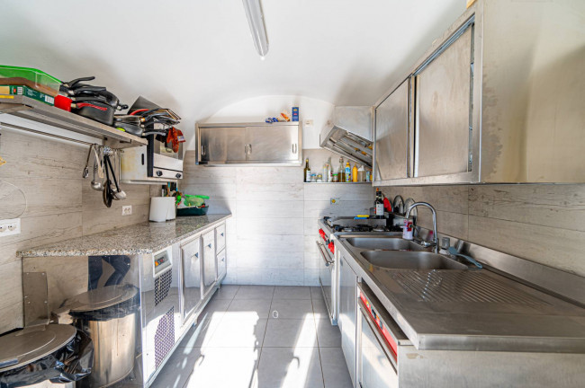 Casale in Vendita a Cravanzana