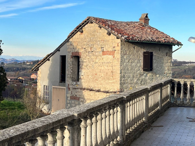 Casa indipendente in Vendita a Vignale Monferrato