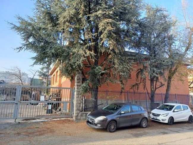 Palazzo in vendita a Madonna Campagna, Torino (TO)