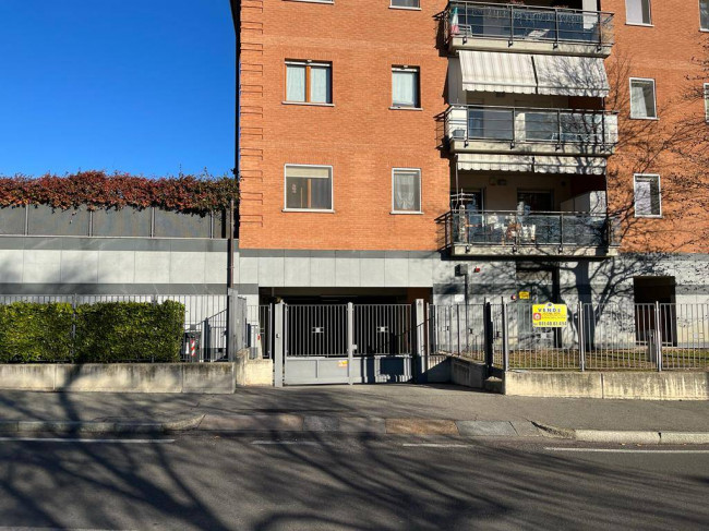 Box o garage in Vendita a Collegno