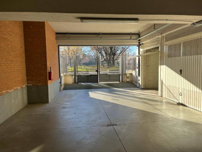 Box o garage in Vendita a Collegno