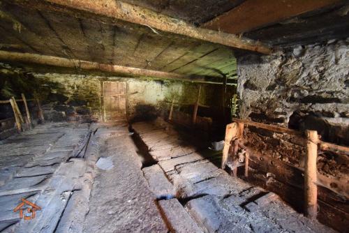 Casale in Vendita a Brusson