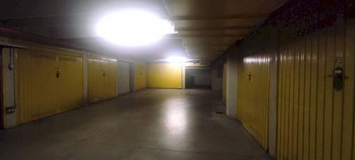 Box o garage in Vendita a Cuneo