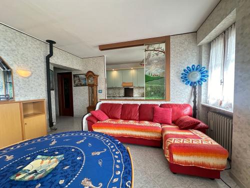Casa indipendente in vendita