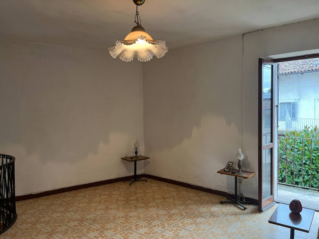 Casa indipendente in Vendita a Rocca d'Arazzo