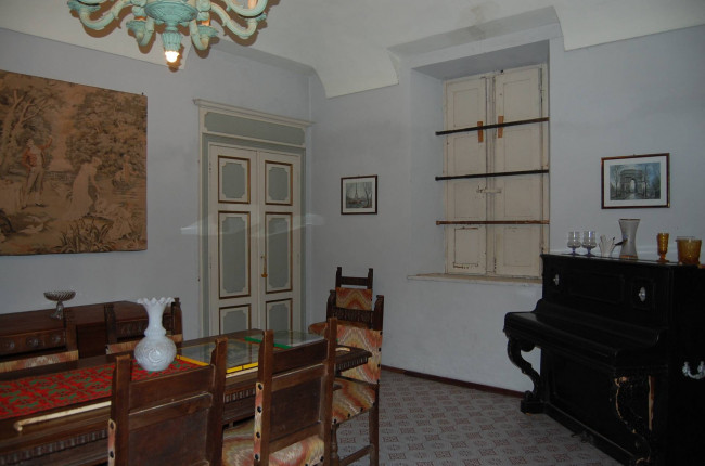 Cascina in Vendita a Scurzolengo