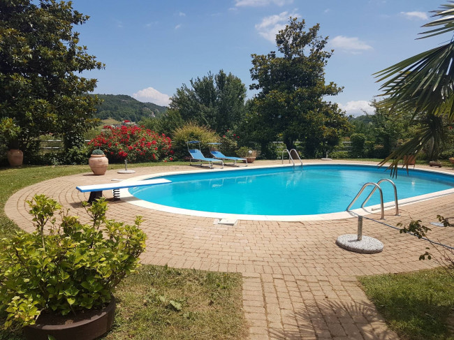 Villa in Vendita a Cassinelle