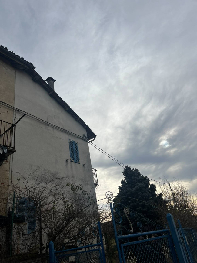 Cascina in Vendita a Viale