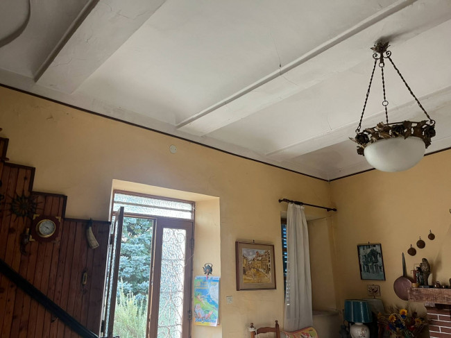 Cascina in Vendita a Viale