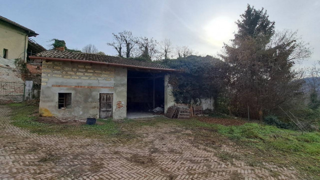 Casale in vendita a Cerrina Monferrato