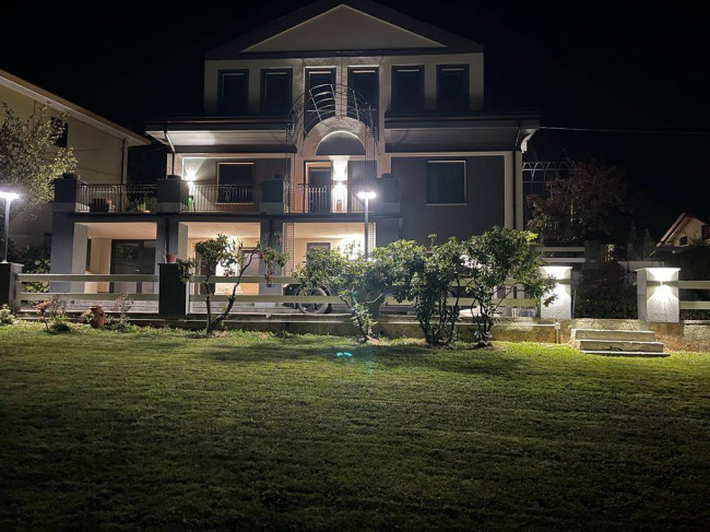 Villa in vendita a Vallo Torinese