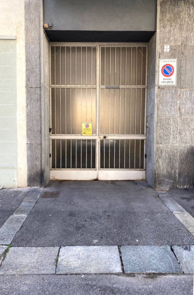 Locale commerciale in affitto a Torino