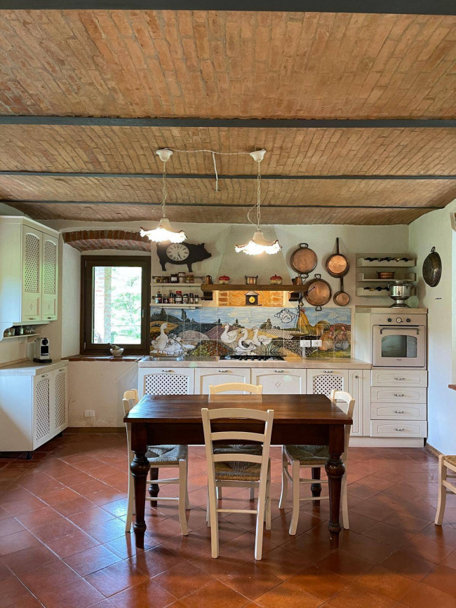 Rustico in Vendita a Silvano d'Orba