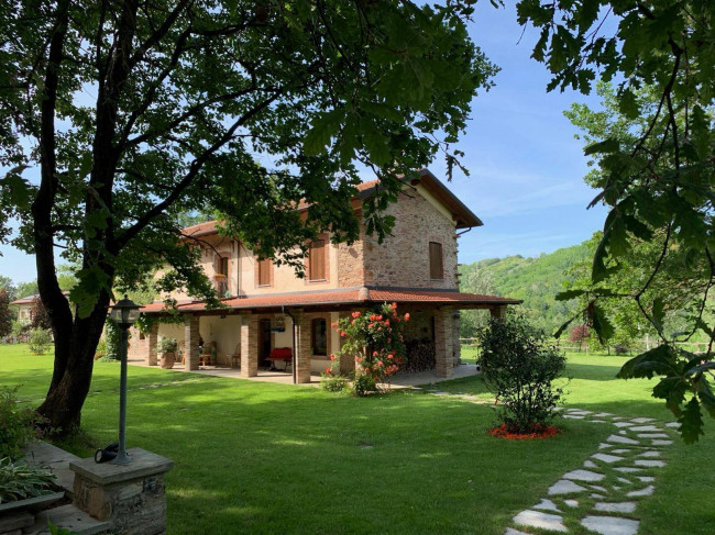 Rustico in Vendita a Silvano d'Orba