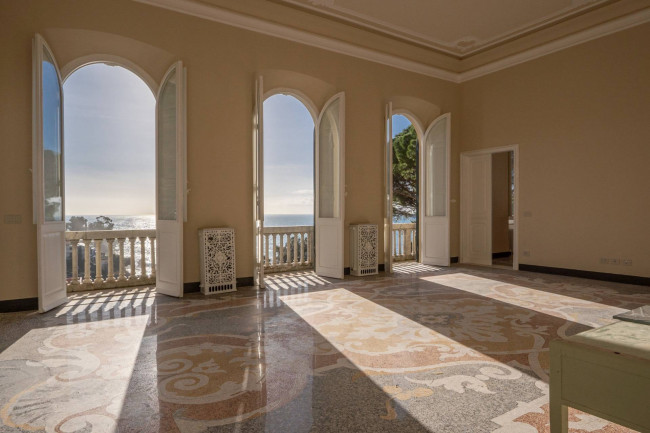 Appartamento in Affitto a Zoagli