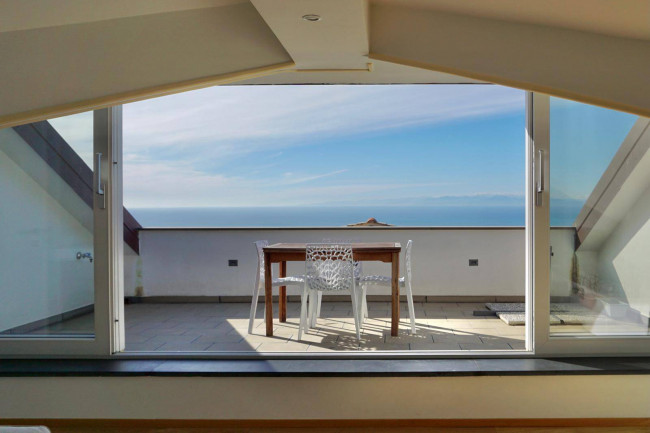 Attico in Vendita a Camogli