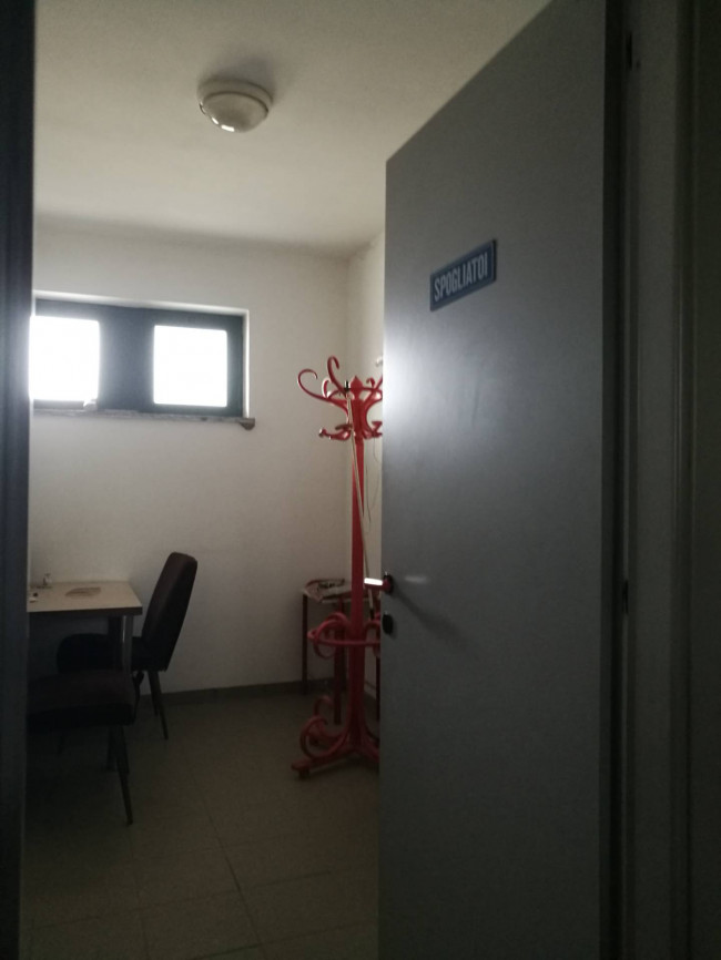 Capannone in Vendita a Grana