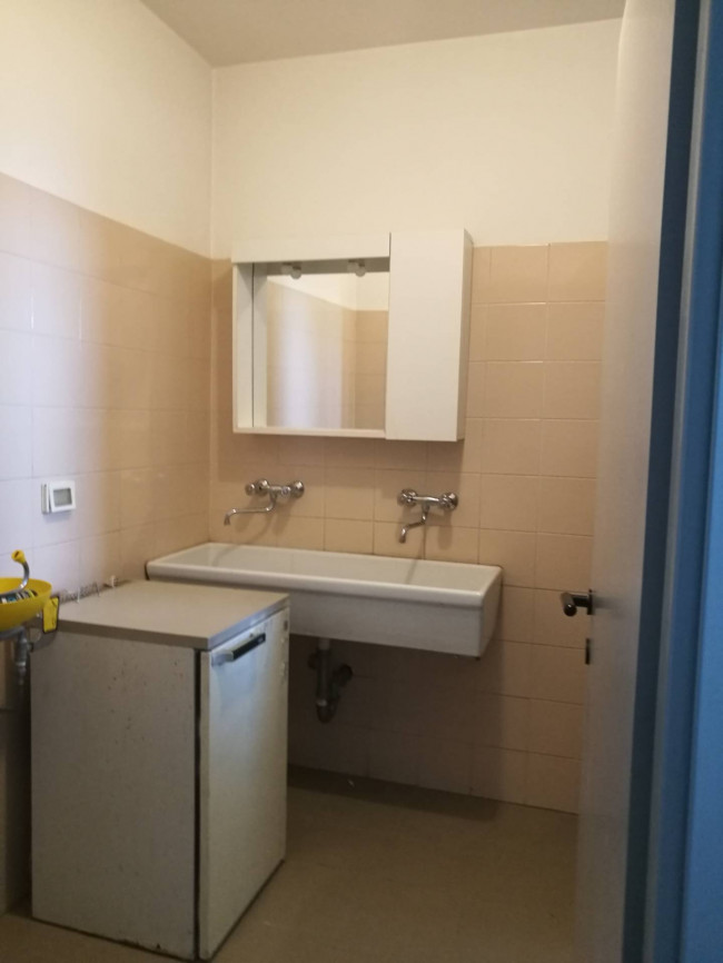 Capannone in Vendita a Grana