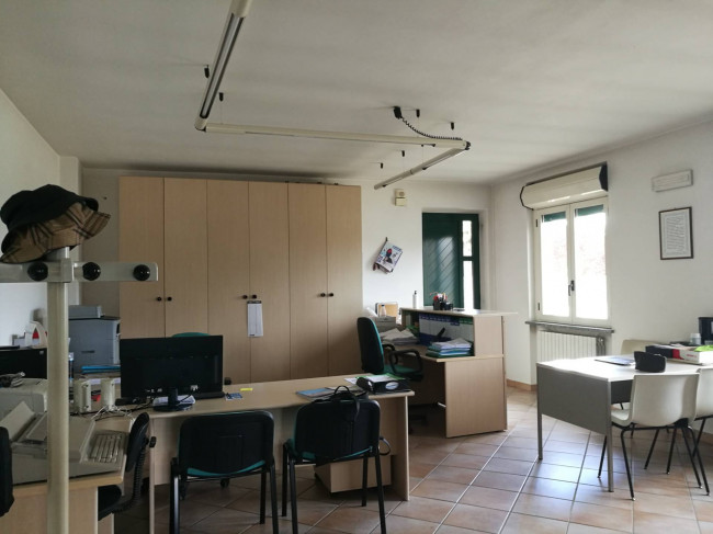 Capannone in Vendita a Grana