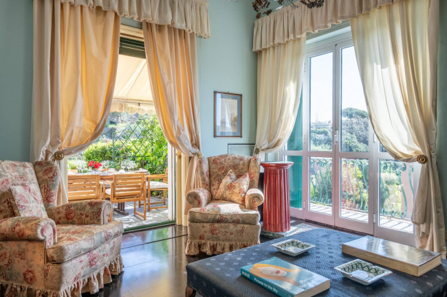 Villa in Vendita a Santa Margherita Ligure