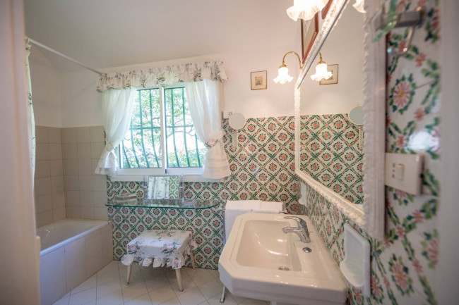 Villa in Vendita a Santa Margherita Ligure