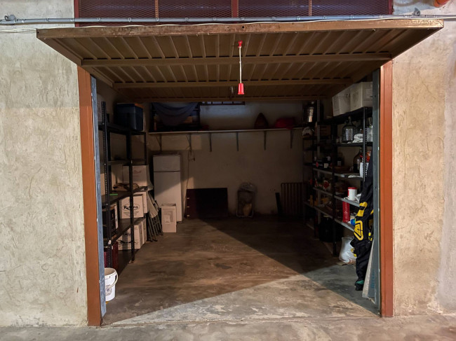 Garage for Sale to Roburent