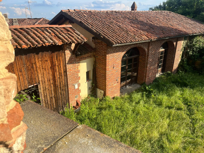 Rustico in vendita a Schierano, Passerano Marmorito (AT)