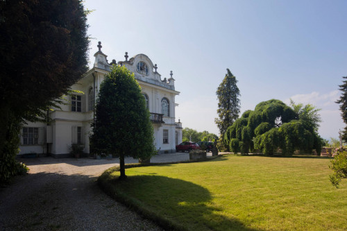 Villa Storica in Affitto a San Mauro Torinese