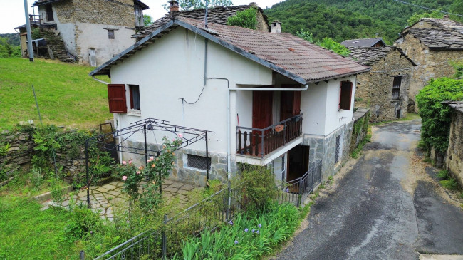 Casa indipendente in vendita a Giaveno