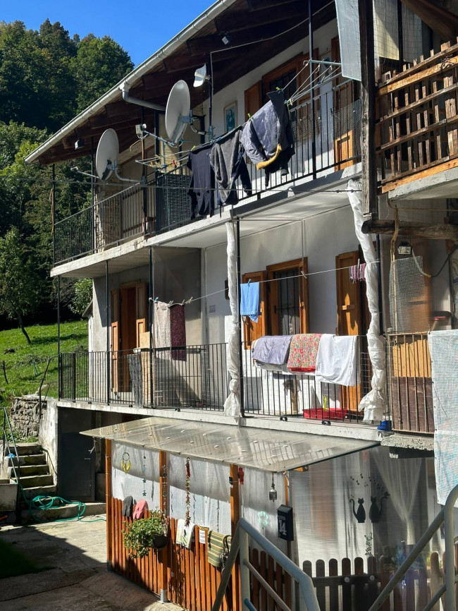 Porzione di casa in vendita a Coazze