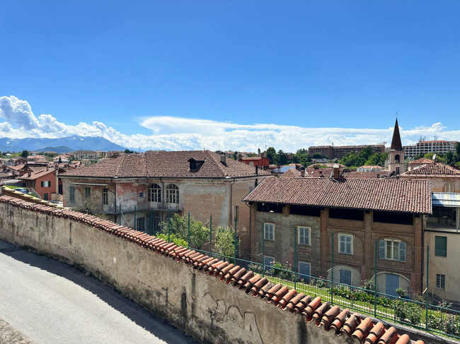 Stabile - Palazzo in vendita a Mondovì