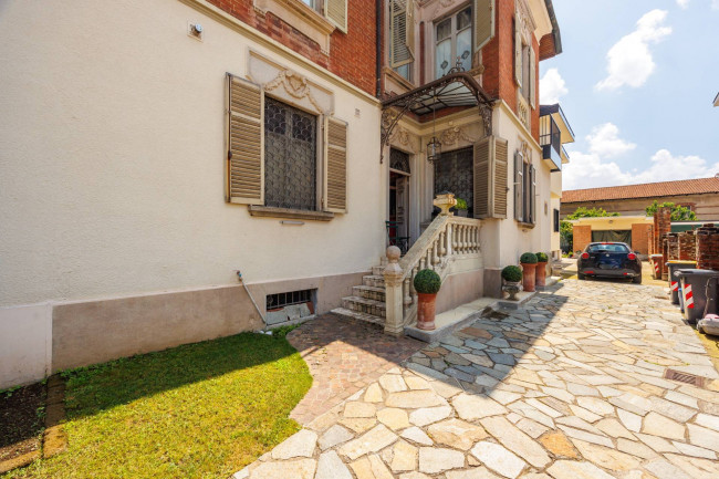 Semi-Detached House for Sale to Volpiano