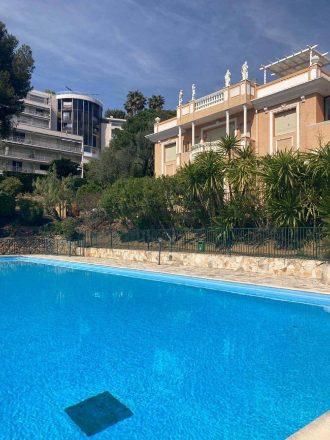 Appartamento in vendita a Roquebrune-Cap-Martin