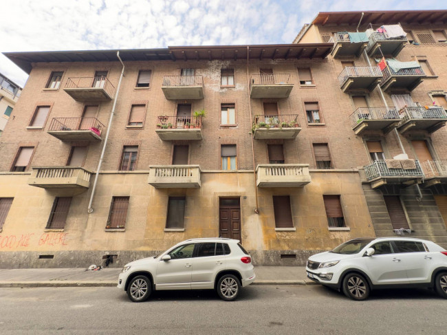 Apartment for Sale to Torino