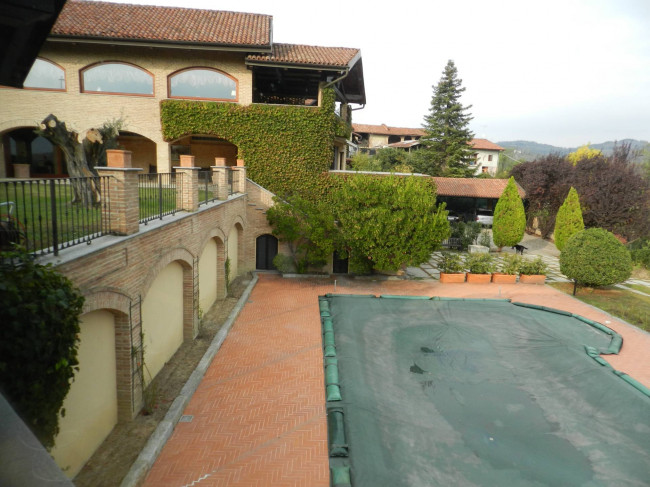 Cascina in Vendita a Moncucco Torinese