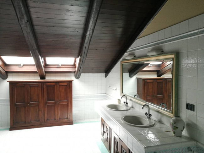 Cascina in Vendita a Moncucco Torinese