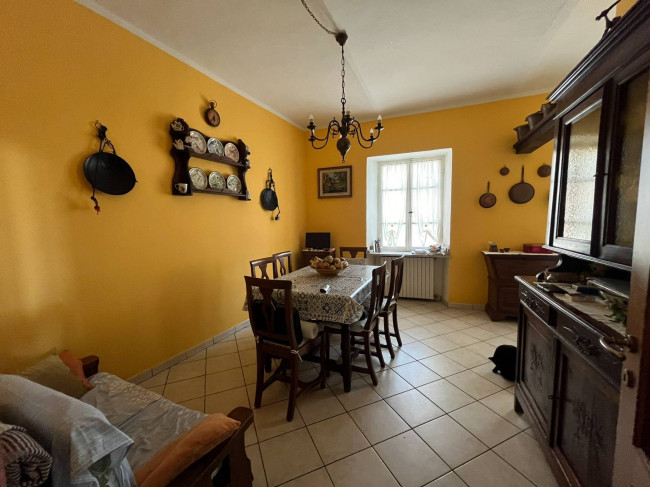 Cascina in Vendita a Pino d'Asti