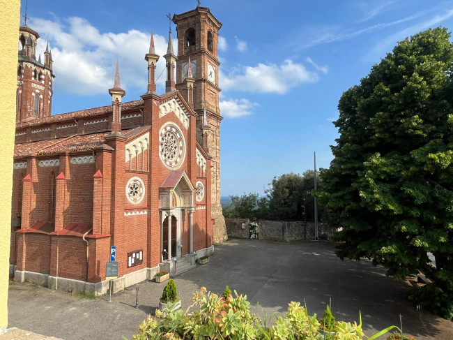 Cascina in Vendita a Pino d'Asti