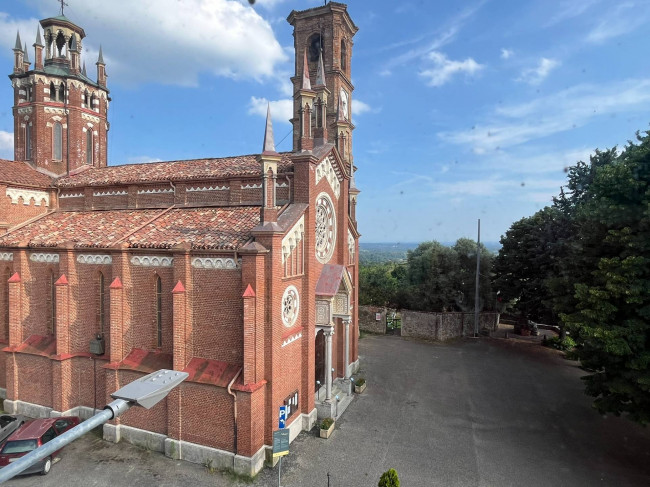 Cascina in Vendita a Pino d'Asti
