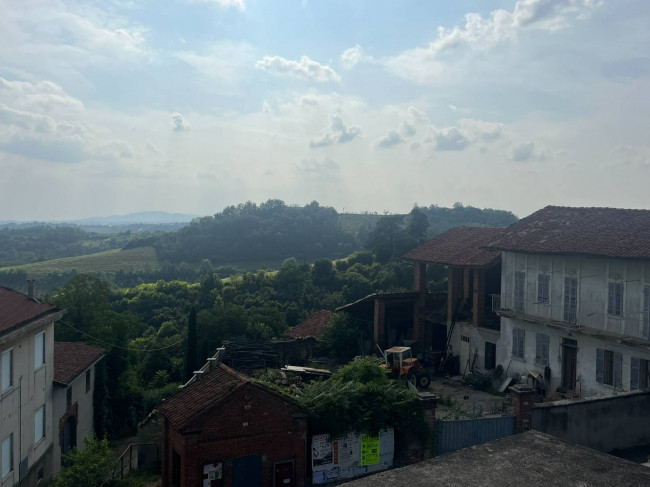 Cascina in Vendita a Pino d'Asti