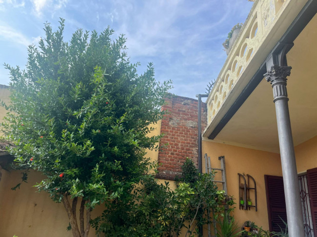 Cascina in Vendita a Pino d'Asti