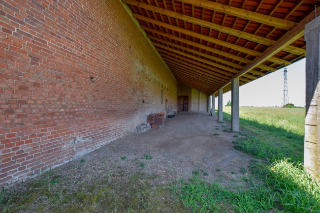 Casale in vendita a Villanova d'Asti