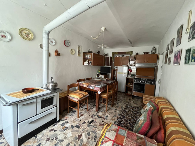 Cascina in Vendita a Montafia