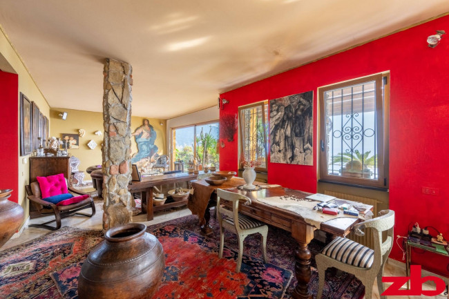 Villa in Vendita a Recco