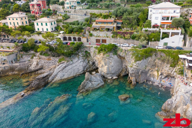 Villa in Vendita a Recco
