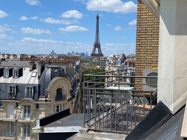 Apartment for Sale to Paris